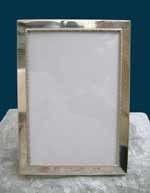 Big picture frame bathed in Silver