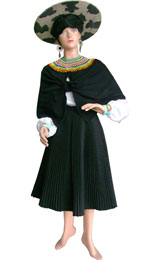 Typical Costume - Saraguro (Women)